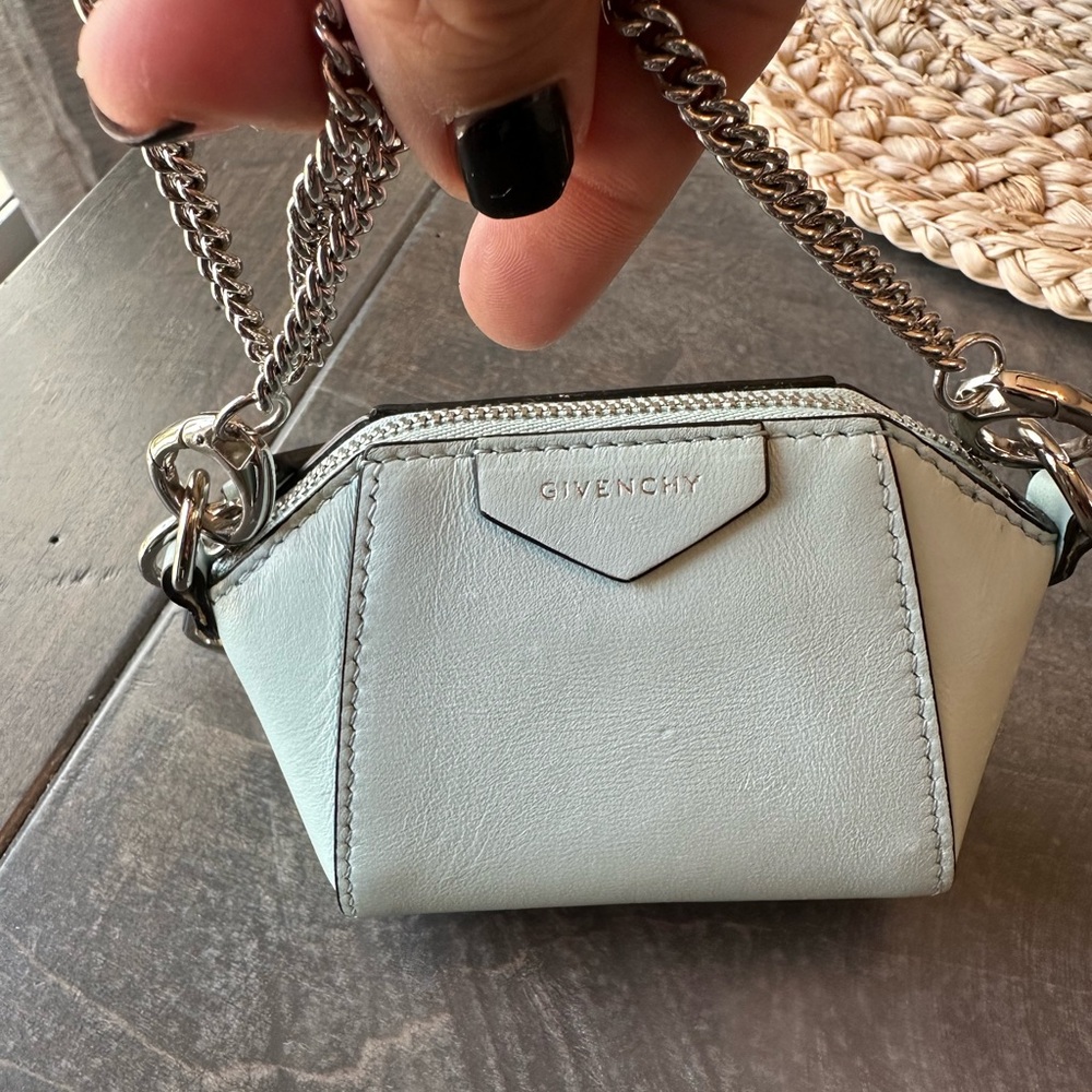 Givenchy Sac Noir Baby Antigona-light blue - Picture 5 of 15